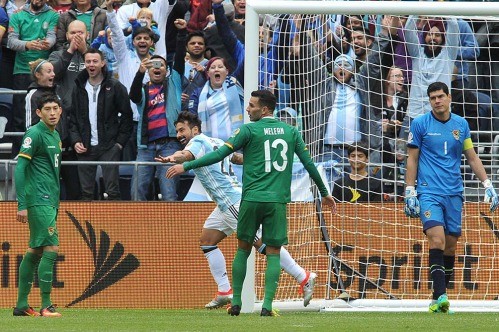 Argentina derrotó con comodidad a Bolivia y va por Venezuela en cuartos de final.